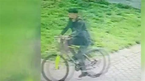 K­o­n­y­a­­d­a­ ­b­i­s­i­k­l­e­t­ ­h­ı­r­s­ı­z­ı­ ­k­a­f­e­d­e­ ­ç­a­y­ ­i­ç­e­r­k­e­n­ ­y­a­k­a­l­a­n­d­ı­